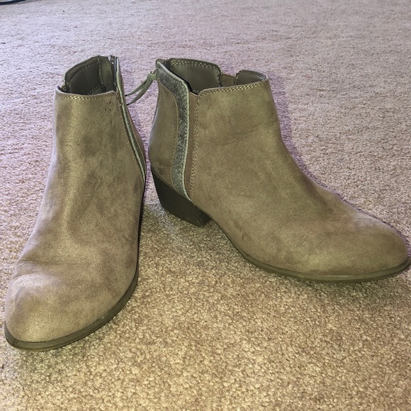 Booties - Picture 6 of 6